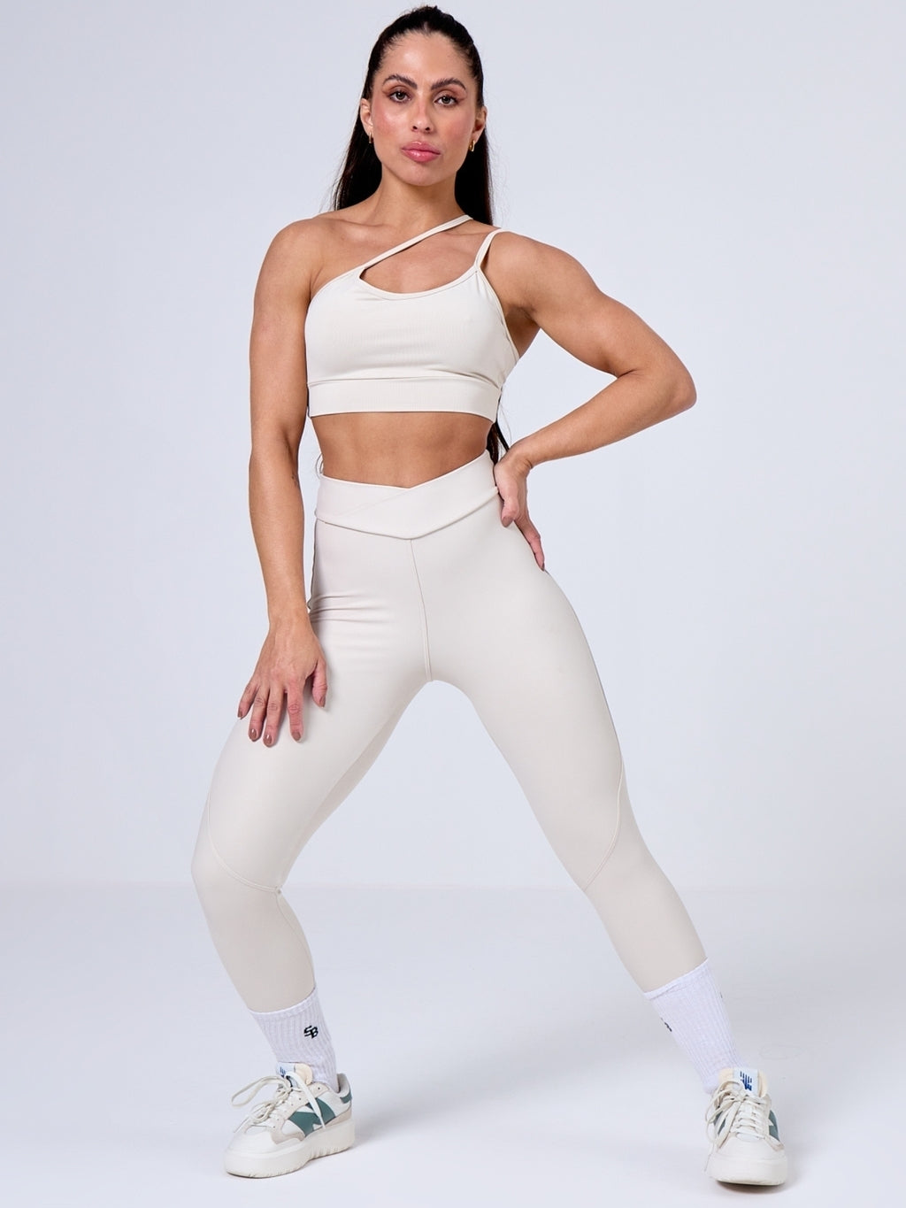 CONJUNTO LEGGING CROSS OVER + TOP EVOLVE LUNA