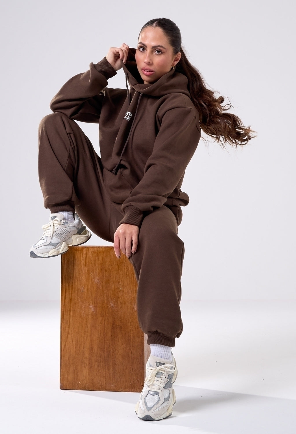 CASACO MOLETOM OVERSIZED CACAU