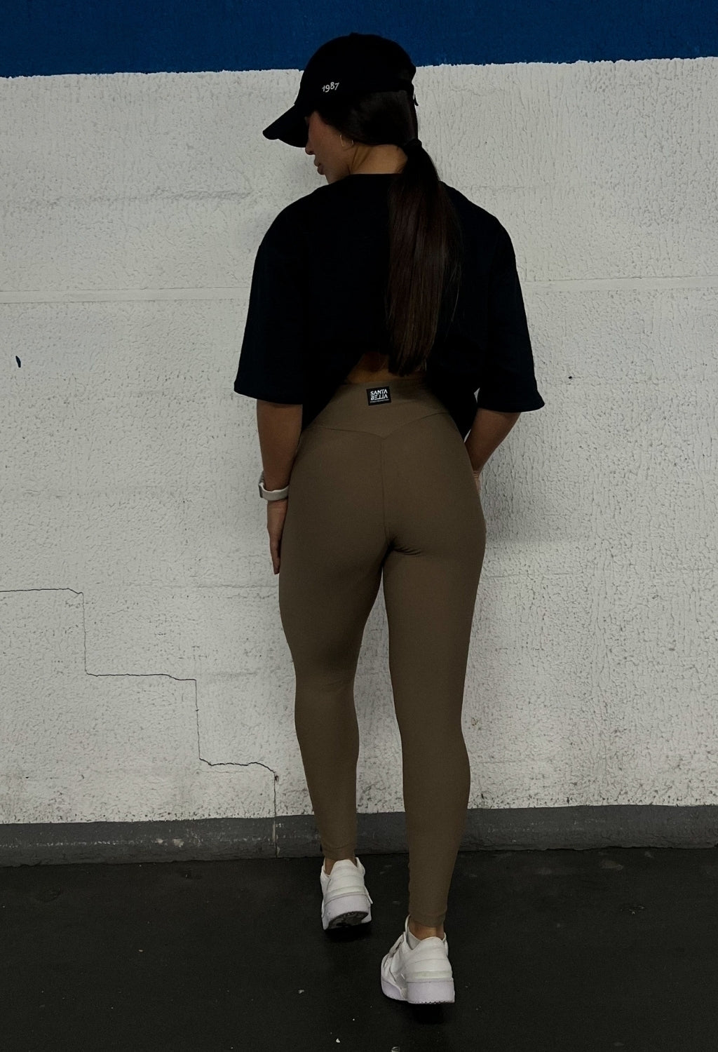 CAMISETA OVERSIZED SILK SANTABELLA PRETA