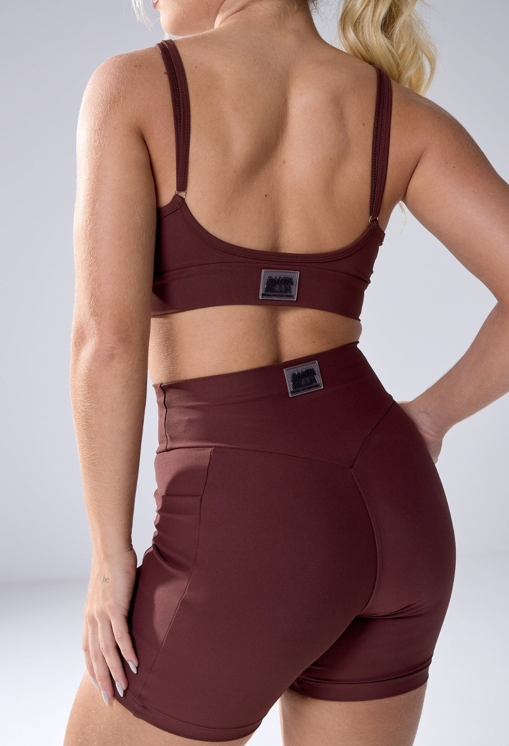 CONJUNTO SHORTS REFRESH 2.0 + TOP EVOLVE ESPRESSO