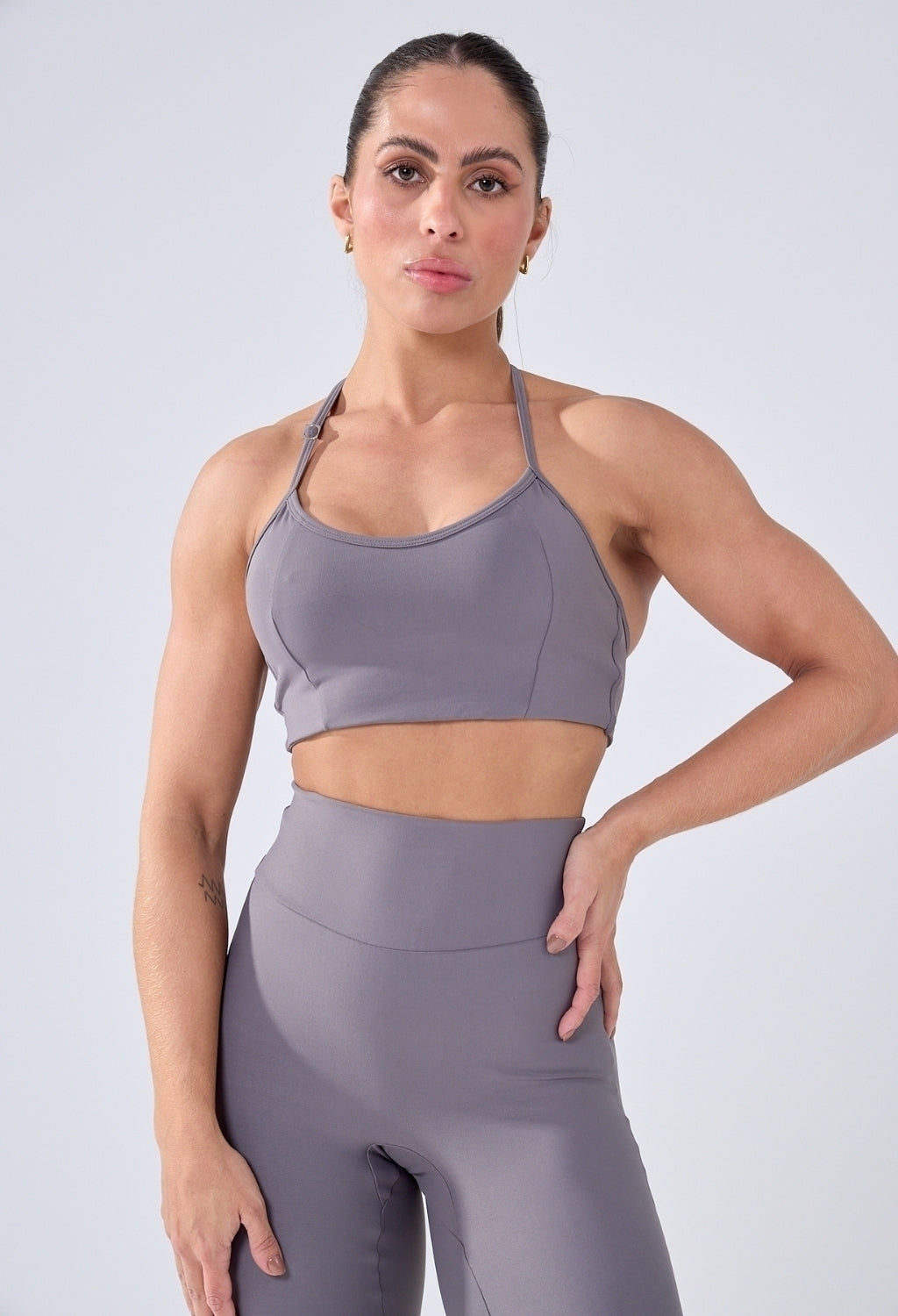 CONJUNTO LEGGING ACTIVE FLARE + TOP UNIC FRONT DARK GREY
