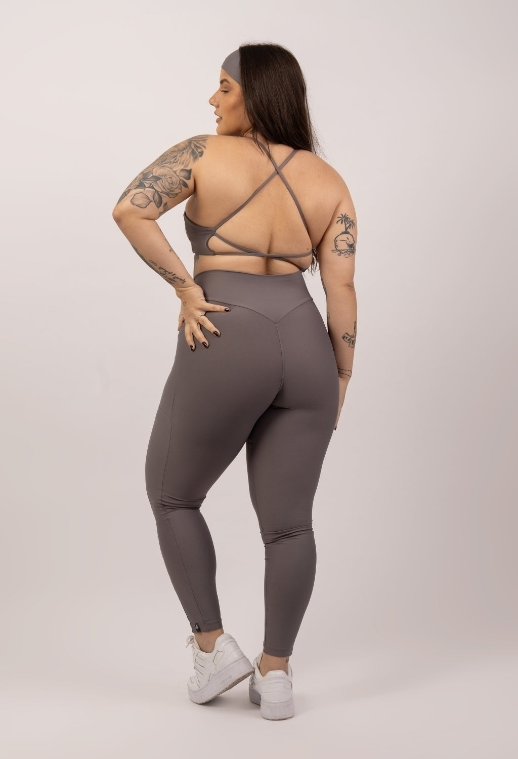 CONJUNTO TOP ENERGY + LEGGING ENERGY DARK GREY