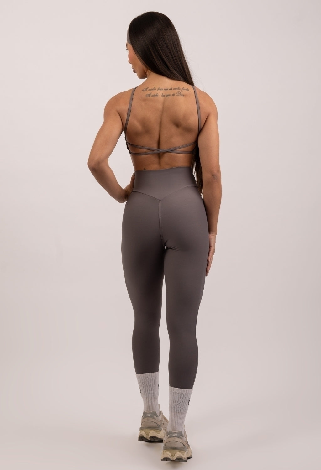 CONJUNTO TOP ENERGY + LEGGING ENERGY DARK GREY