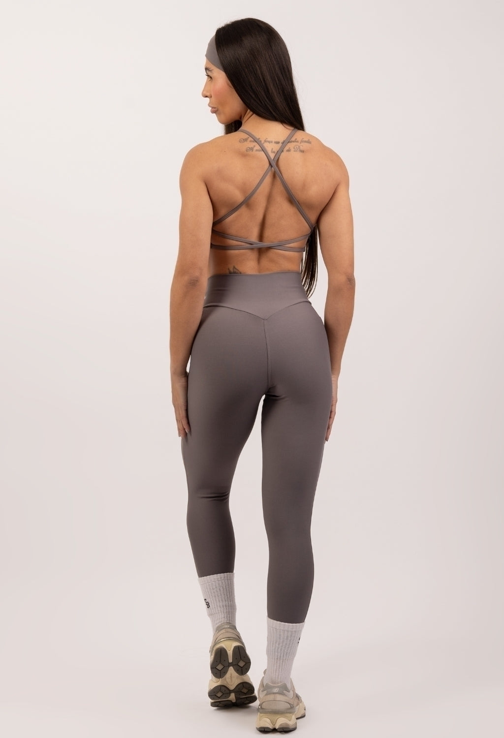 CONJUNTO TOP ENERGY + LEGGING ENERGY DARK GREY