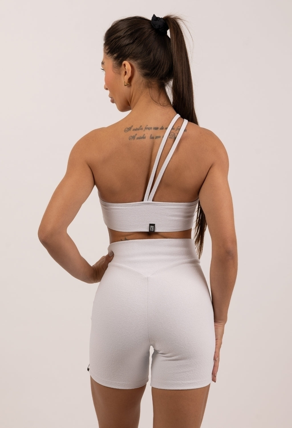 CONJUNTO TOP URBAN + SHORTS CRESPINHO WHITE