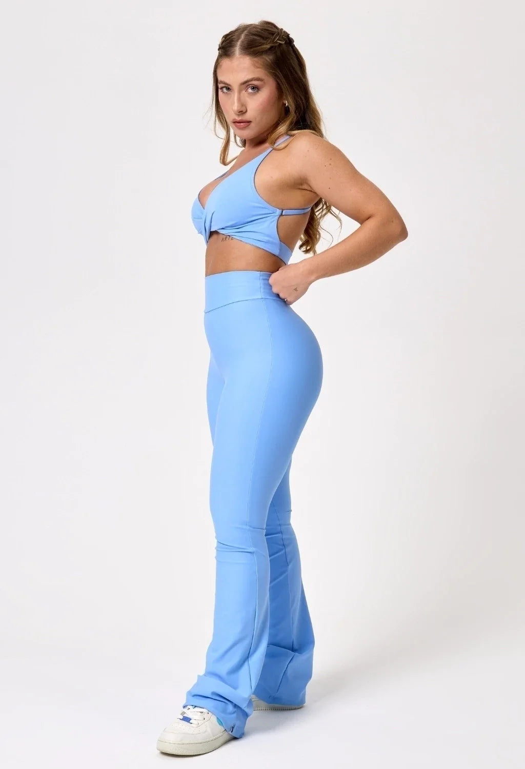 CONJUNTO LEGGING FLARE + TOP TWIST
