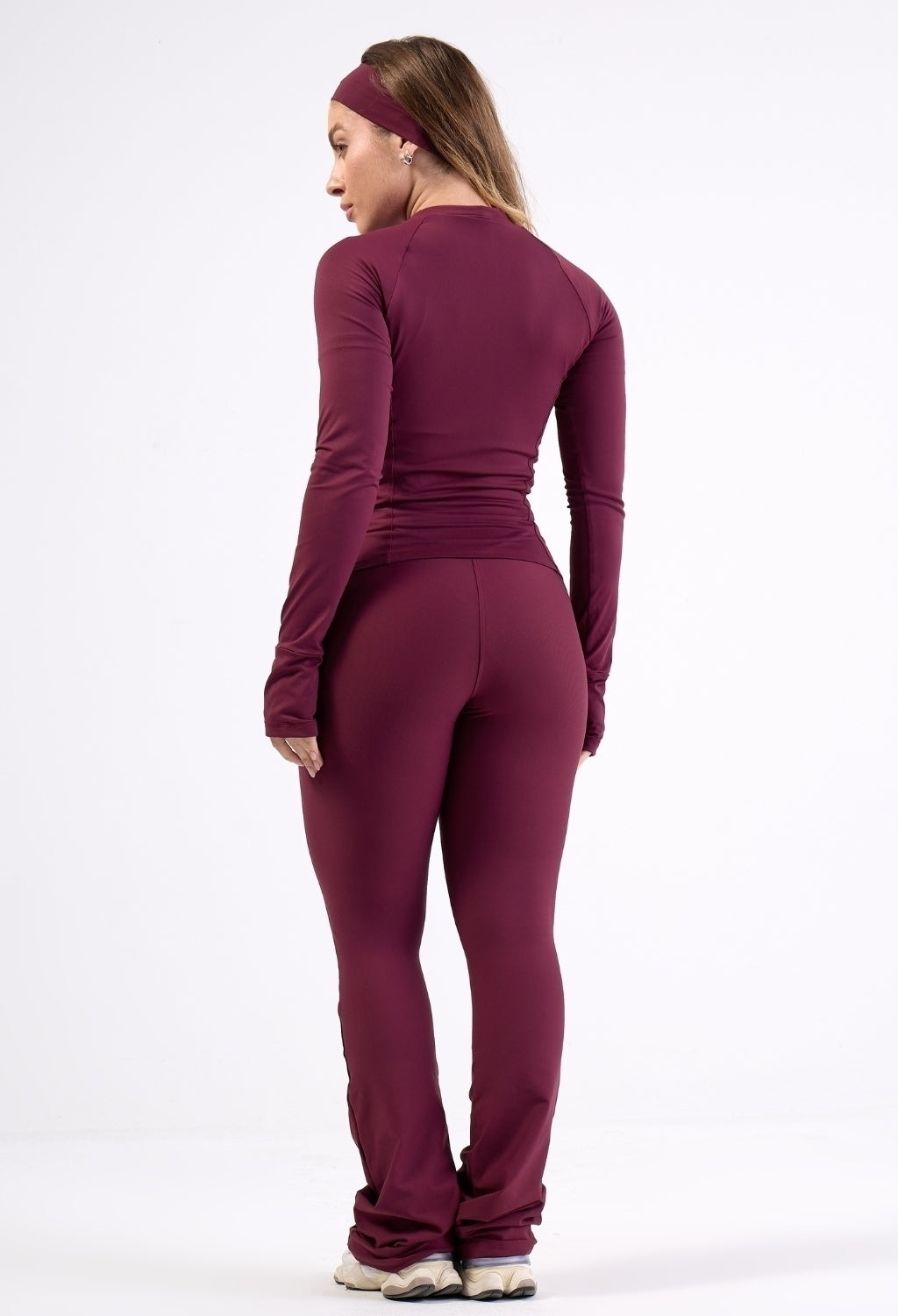CONJ. LEG. FLARE + JAQUETA FUSION LONGLINE BURGUNDY