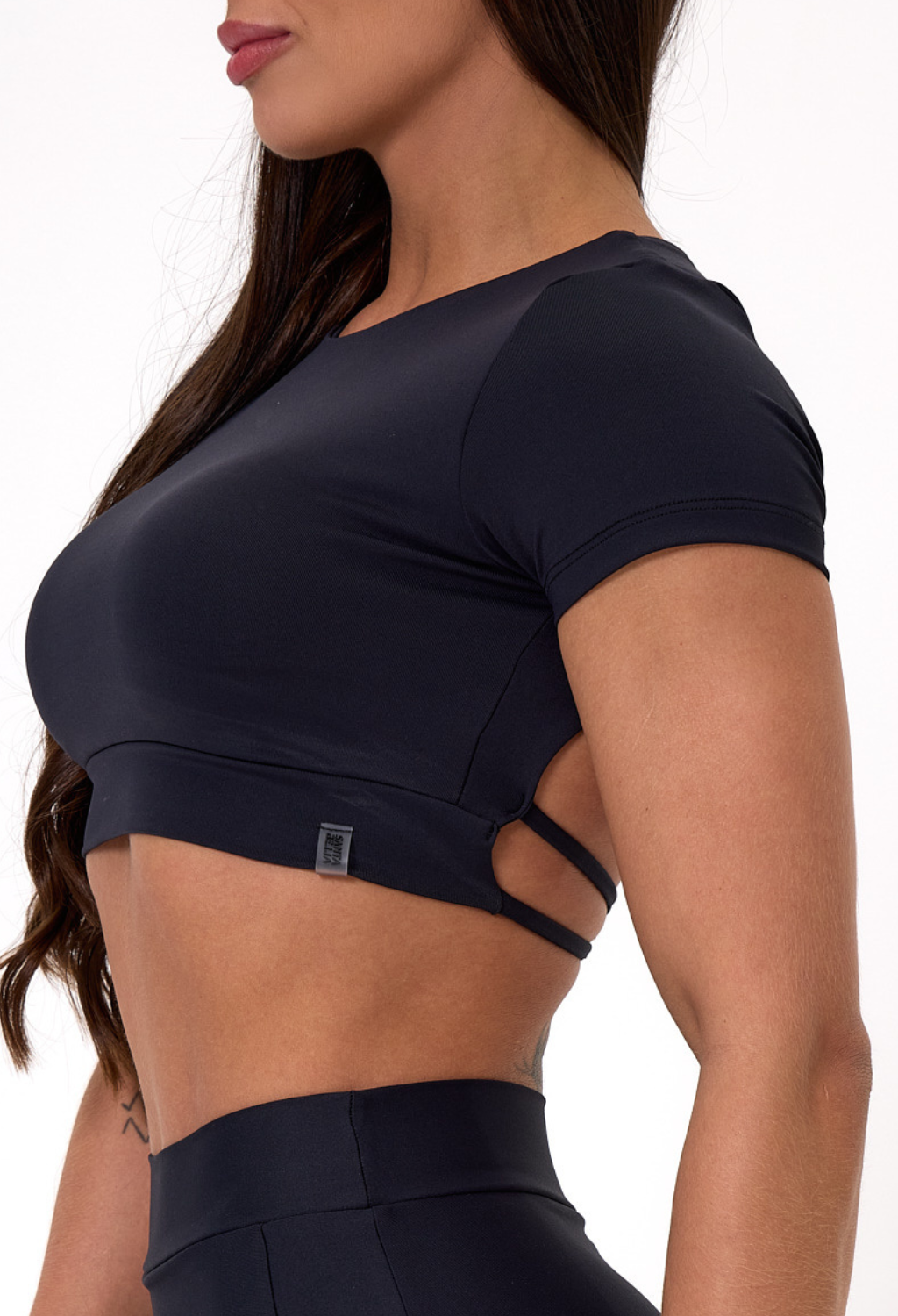 CROPPED UPSIDE PRETO