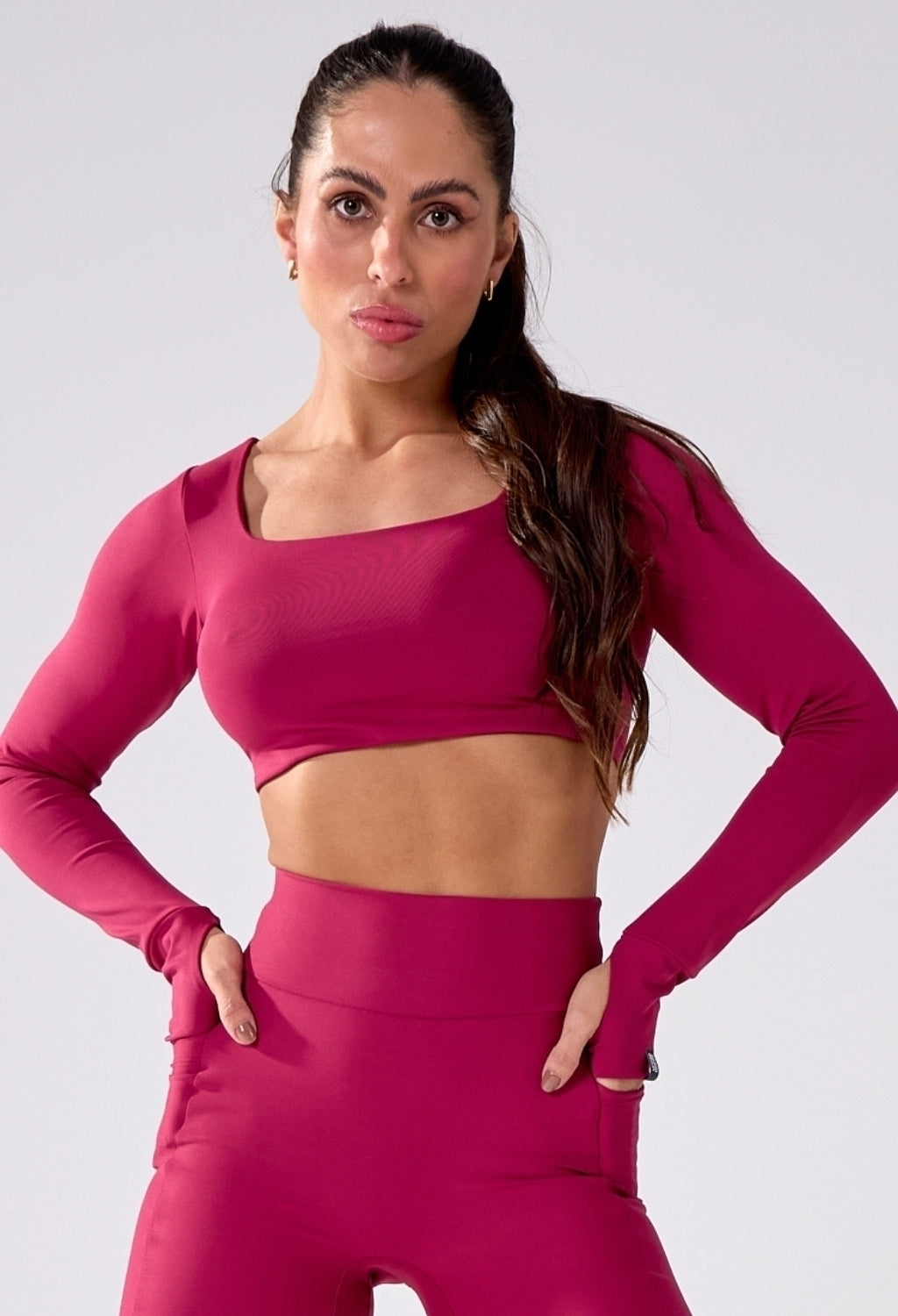 CROPPED DEFINE LUXE CHERRY