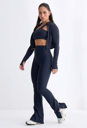 CONJ LEG FLARE+TOP PANDORA+JAQUETA PRETO