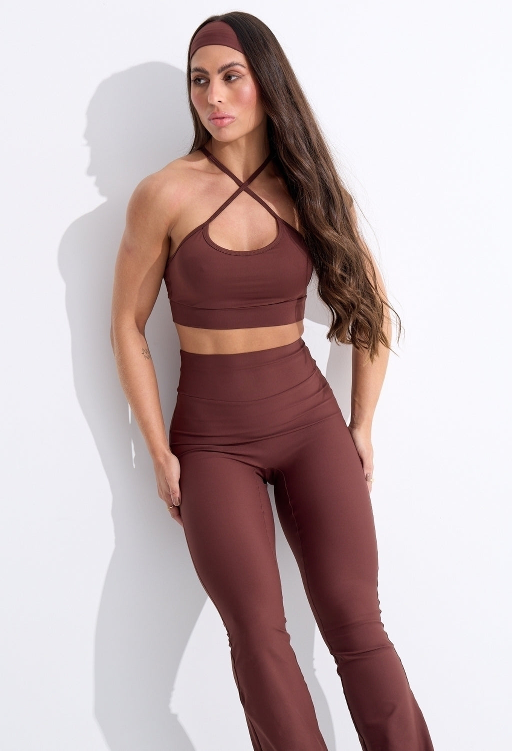 CONJUNTO LEGGING ACTIVE FLARE + TOP EVOLVE ESPRESSO