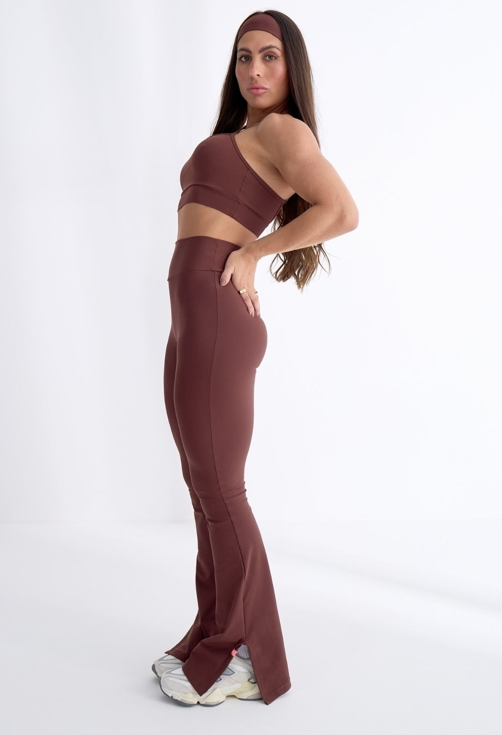 CONJUNTO LEGGING ACTIVE FLARE + TOP EVOLVE ESPRESSO